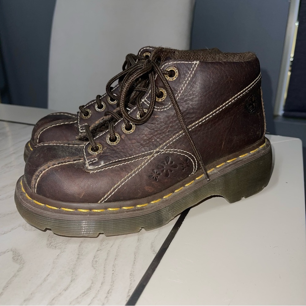 Y2K vintage doc marten boots (6)